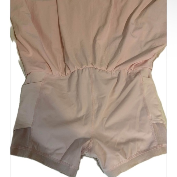 Lululemon Court Rival High-Rise Skirt Size 10 in Strawberry Milkshake - Picture 2 of 7